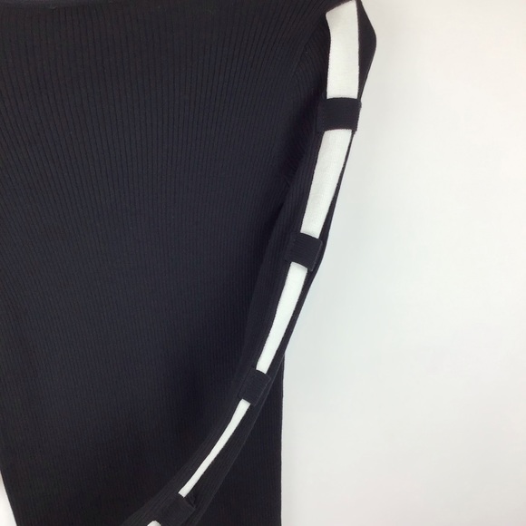 Vince Camuto Contrast Sleeve Ribbed Sweater l XS - Picture 4 of 8